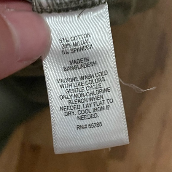 Express Women’s Green High Low Pocket T Shirt Dress - Picture 4 of 10